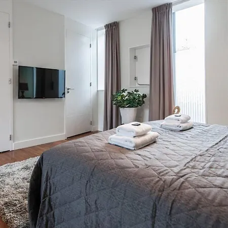 Lovely Modern Studio In The De Pijp District Of Amsterdam! - Ref. Amss106 * Amsterdam